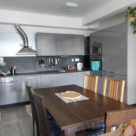 Apartment Mezadler *